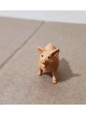 Safari Ltd Sow Pig Figure Peach Pink Farm Animal Toy Collectible 0414